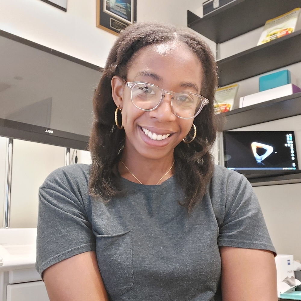 Meet your Posher, Anyssa